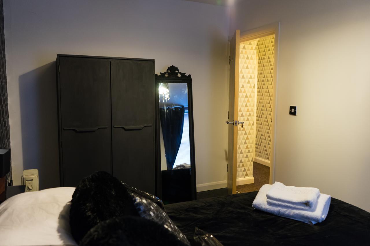 Hullidays - Theatre Side Apartment - Refurbished 2023 Кингстън ъпон Хъл Екстериор снимка